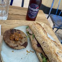 Sandwich et cookie  at Land & Monkeys - Pernety in Paris