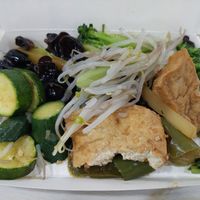 Selected veggies with rice apart total $ 100 at Shou-Yu Vegetarian Buffet in Kaohsiung