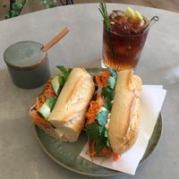Banh Mi Sandwich und Coldbrew Tonic   at Coffea in Berlin