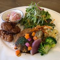 Potato croquette with soy meat plate  at Rainbow Bird Rendezvous in Tokyo