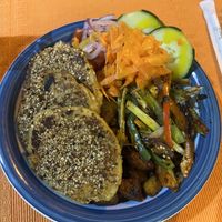My tasty food bowl garbanzo beans and rice under the visible parts  at El Bololó in Cartagena