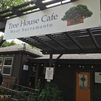 Ramp accessible at Tree House Cafe in West Sacramento