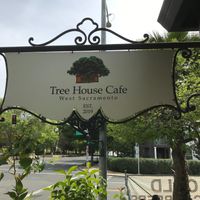 Third and G Streets at Tree House Cafe in West Sacramento