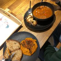 Hummus for starter and Chili con tempeh at .Grind Some Vegan in St Petersburg