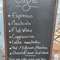 Plant based milk available at Les Frères Blavette in Paris