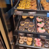 the vegan donuts in the counter at Dunkin' in Eindhoven