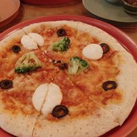 Pizza bolognese at CBD Green in Okayama