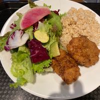 Chicken plate   at Whitely by Toriba Coffee in Hayama