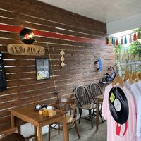 Cool ambience  at Rotton 六屯 in Chatan