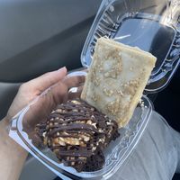 Vegan Taste - Cinnamon Poptart and Peanut butter Brownie  at Vegan Taste in Toledo