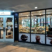 Entrance inside the mall at Dohyeongdang - 도형당  in Busan