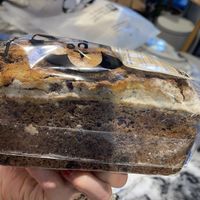 Side view of blueberry bread   at Dohyeongdang - 도형당  in Busan