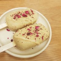 Berry white choco popsicle at Rawberry in Ho Chi Minh City