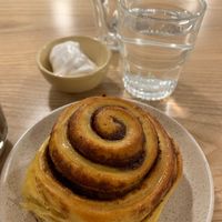 🌏🇵🇸👩🏽‍🍼🇵🇸 Pumpkin Spice Cinnamon Bun with Topping 🇵🇸🇲🇲🇵🇸🇹🇭👩🏽‍🍼🇵🇸 at Rawberry in Ho Chi Minh City