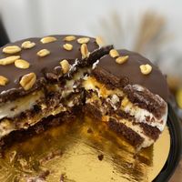 Vegan snickers cake inside at Mamin Vegan Cake in Krasnodar