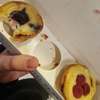 Blueberry and raspberry at Cafe de Nata in London