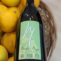 Vino ecológico y vegano.... at Canary Fruit Factory in Tenerife