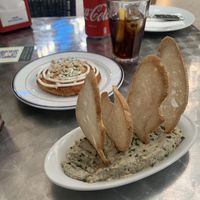 Vorspeisen: gegrillte Aubergine und Kartoffelomlett at PÖTSTOT in Barcelona