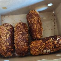 Croquetas de ceps y trufa at PÖTSTOT in Barcelona