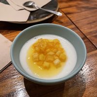 Flam de coco i mango  at PÖTSTOT in Barcelona