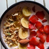 Smoothie bowl at Shantaram in Nha Trang
