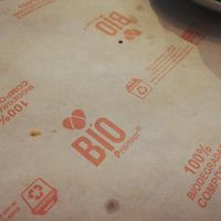 Mindful: also their wrappers/covers are sustainable at La Golosa Vegan Vurger in Barcelona