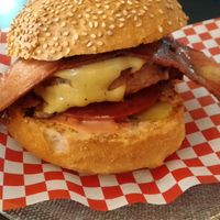 Hamburgessa Vei-kon at La Golosa Vegan Vurger in Barcelona