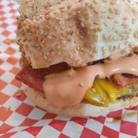 Hamburgesa Veikon at La Golosa Vegan Vurger in Barcelona