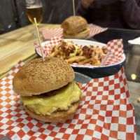 Hamburguesa Veikon con Fritas Veikon  at La Golosa Vegan Vurger in Barcelona