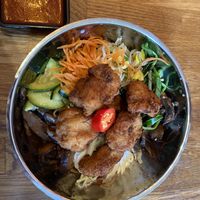 Vegan bowl with rice, vegetables and v-chicken (9,90€)  at Kini in Hamburg