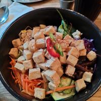 Bibimbap mit fried Tofu at Kini in Hamburg