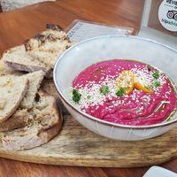 beetroot hummus with warm bread at El Facon in Santa Teresa