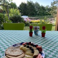 Vegan breakfast by the lake  at De Groene Mus  in Wervershoof