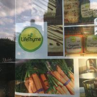 Sign in front at LifeThyme Market in New York City