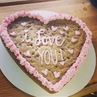 Valentine's Day cookie at Glamaris Cakes in San Antonio