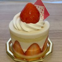 Strawberry shortcake   at The Vegan Marshmallooow in Tokyo