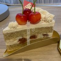 Black tea cherry cake   at The Vegan Marshmallooow in Tokyo