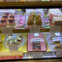 More display case options   at The Vegan Marshmallooow in Tokyo