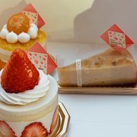 And Miso Cheescake!!  at The Vegan Marshmallooow in Tokyo