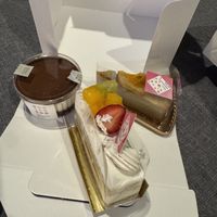 Tiramisu, cheesecake and sponge   at The Vegan Marshmallooow in Tokyo