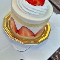 strawberry shortcake at The Vegan Marshmallooow in Tokyo