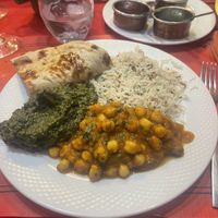 Fantastic like every other visit!. Sagaloo, garlic rice, chickpea masala (made with no butter/dairy on mentioning we were vegan) and tandoori roti. If you’re vegan defo check out at Indian Delights in Lanzarote