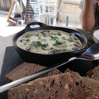 Mushrooms with garlic at Parsley and Thyme in Silves