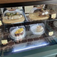 Cake choices at Pengohoda - 펜고호다 in Jeju