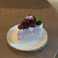 Raspberry cake  at Pengohoda - 펜고호다 in Jeju