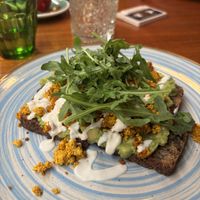 Tofu scramble and avocado  at Faire Brunch & Drinks in Barcelona