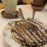 Vegan pancake and vegan milk drinks (matcha and cocoa) at Maria Rosa in Ponte De Lima