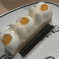 Finger abricot ! 🔥 at La Pâtisserie Vegan - Les Saveurs De La Bastille in Liege