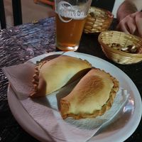 Empanadas 🥟 riquísima at Kuyen Cervecería Vegana - Brewery in Buenos Aires