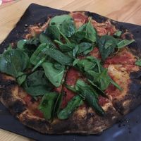 Marinara pizza at DeBru in Lisbon